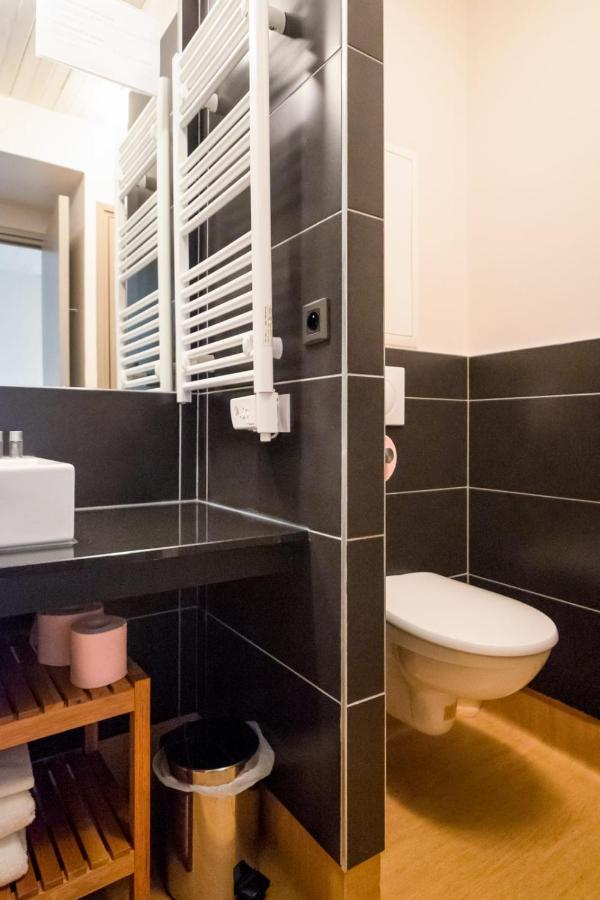 Vieille BÔurse - Cosy studio close to stations&old city - Welkeys Lille Extérieur photo